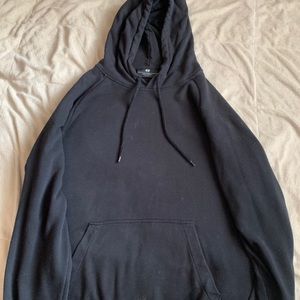 H&M basic black hoodie size large.